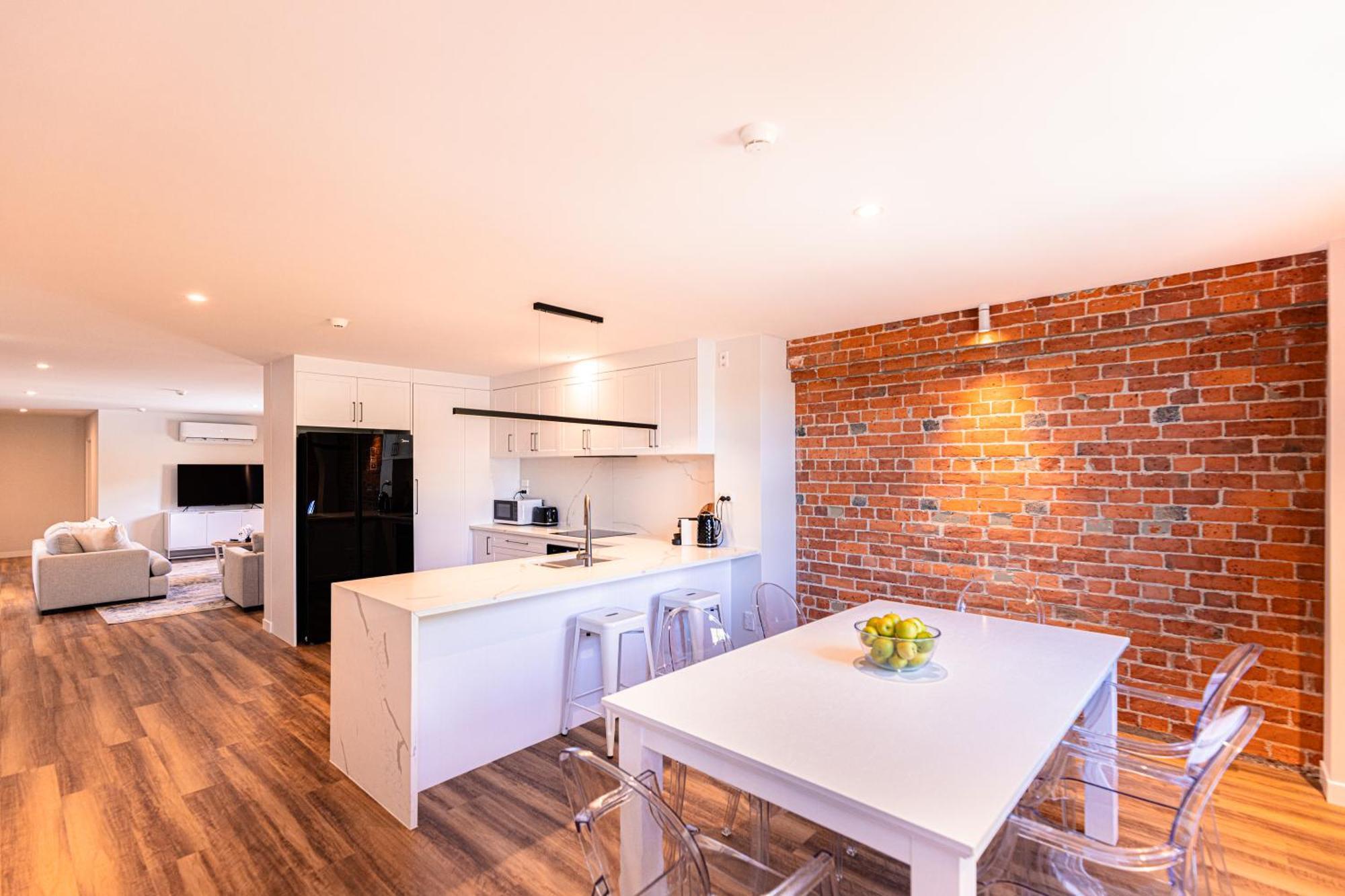 Johnston Apartments - Award-Winning Building, Your Unforgettable Stay Уангануй Екстериор снимка