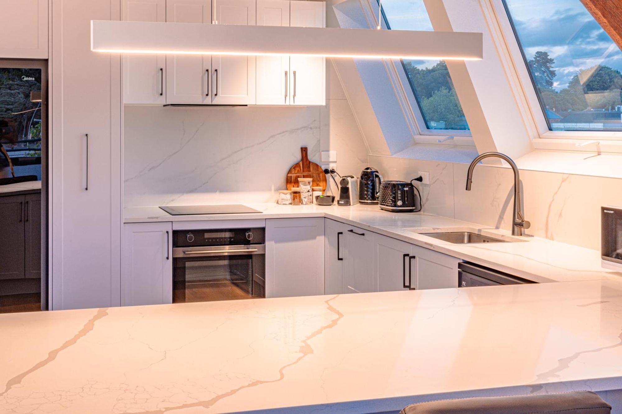 Johnston Apartments - Award-Winning Building, Your Unforgettable Stay Уангануй Екстериор снимка
