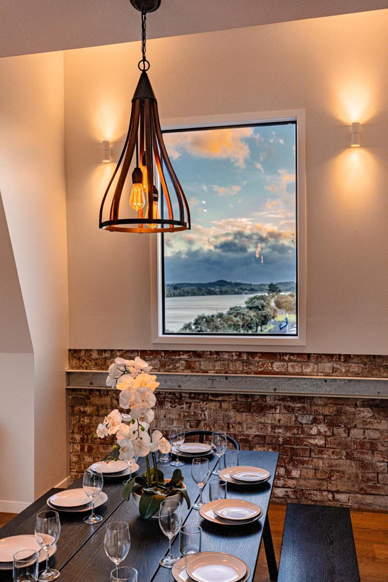 Johnston Apartments - Award-Winning Building, Your Unforgettable Stay Уангануй Екстериор снимка