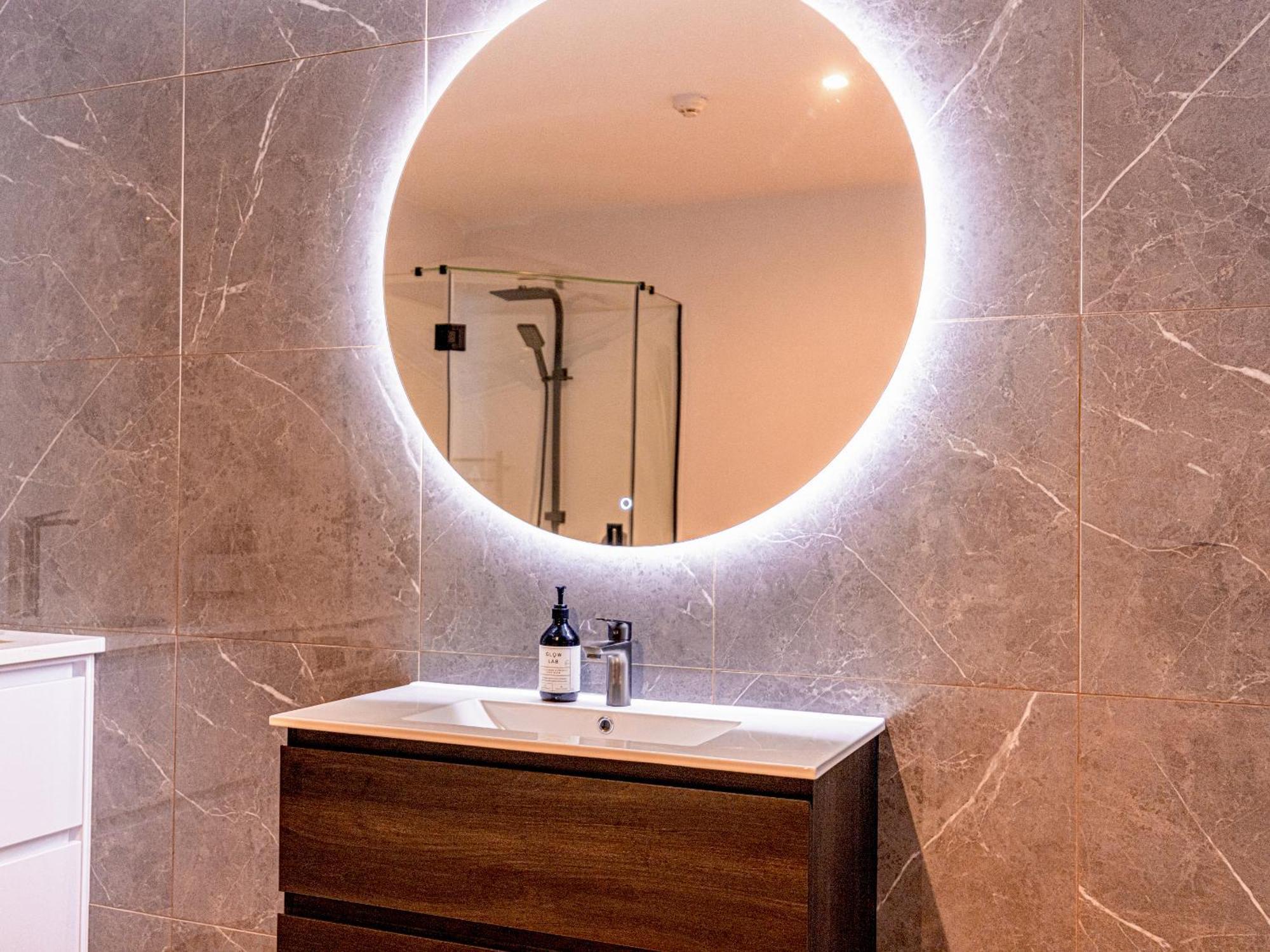 Johnston Apartments - Award-Winning Building, Your Unforgettable Stay Уангануй Екстериор снимка